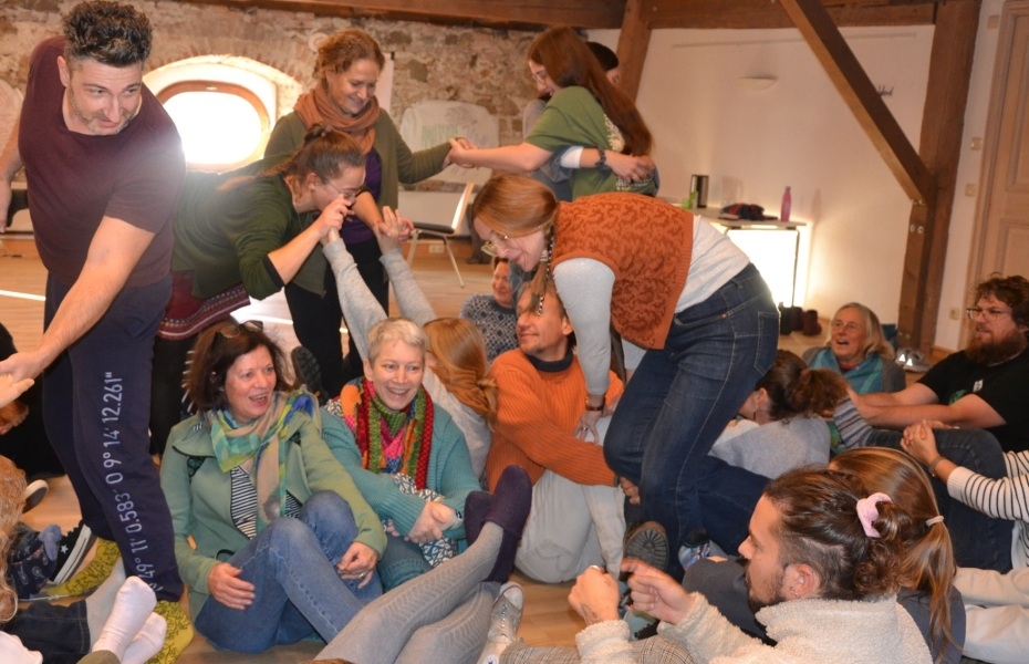 Menschen sind interaktiv aktiv
